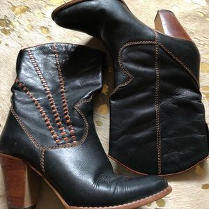 Dakota vintage high heel western boot